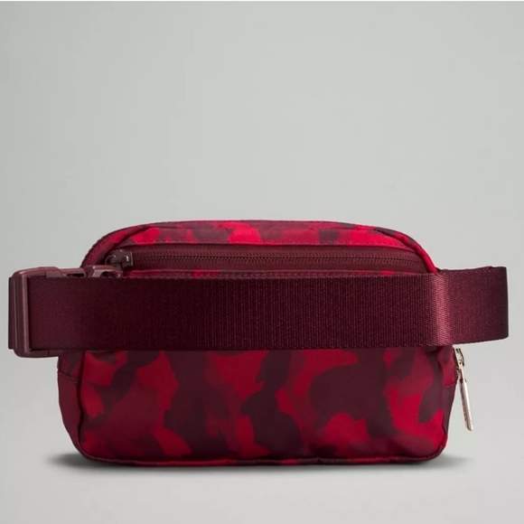 BNWT Rare Lululemon New Year Everywhere Belt 1L - Picture 12 of 14